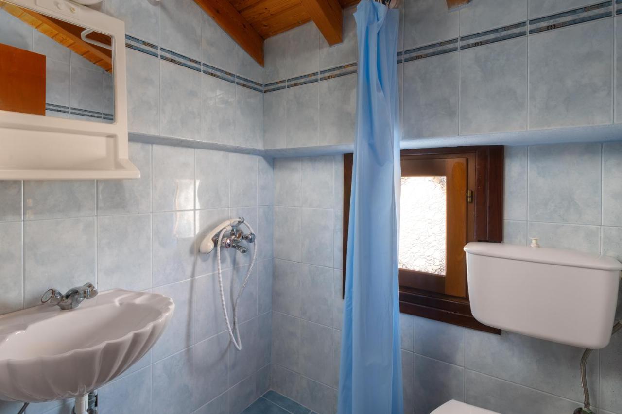 Little Karafillias Chalki House Villa Bagian luar foto
