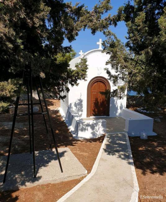 Little Karafillias Chalki House Villa Bagian luar foto